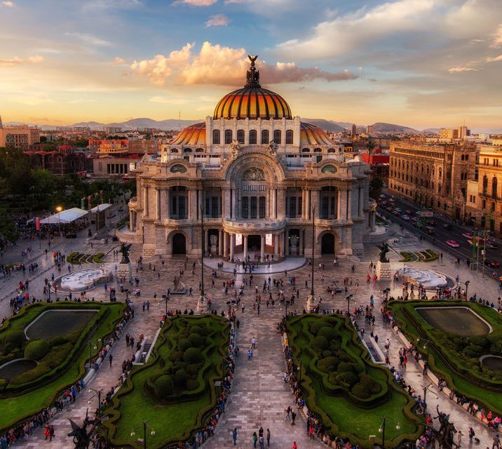 Sunset at the Palacio Des Bellas Artes in Mexico City